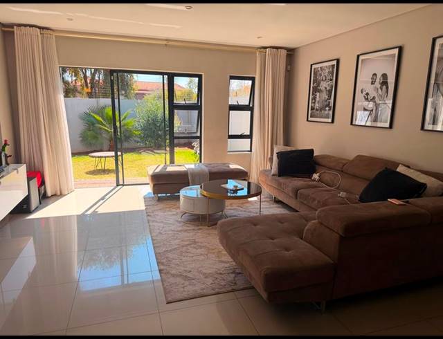2 BEDROOM PROPERTY TO RENT IN EQUESTRIA